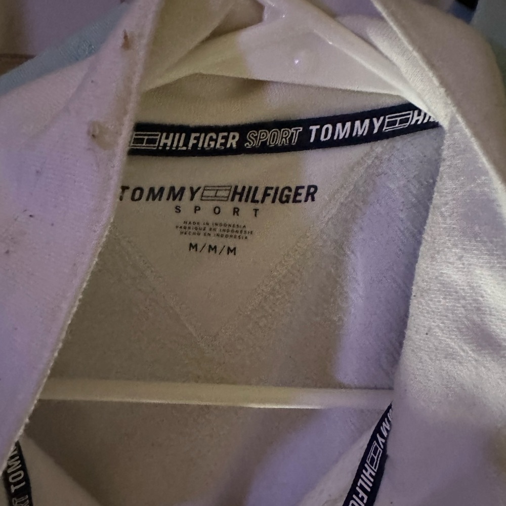 2 tommy hilfger hoodies